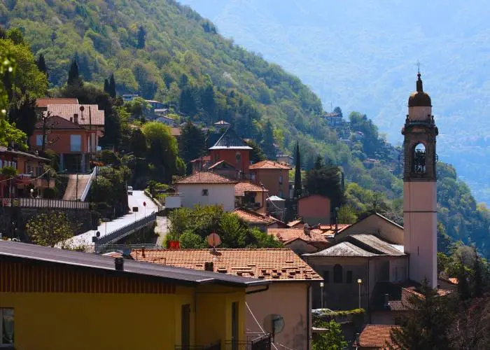 passare ferragosto in un borgo